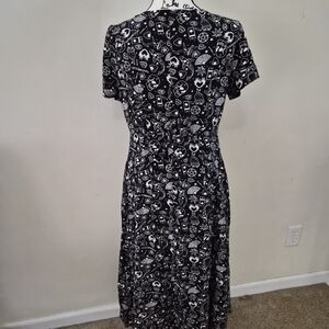 Hot Topic Black and White Graphic Maxi Dress